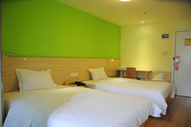 7Days Inn Guiyang Baiyun Platinum Exterior photo